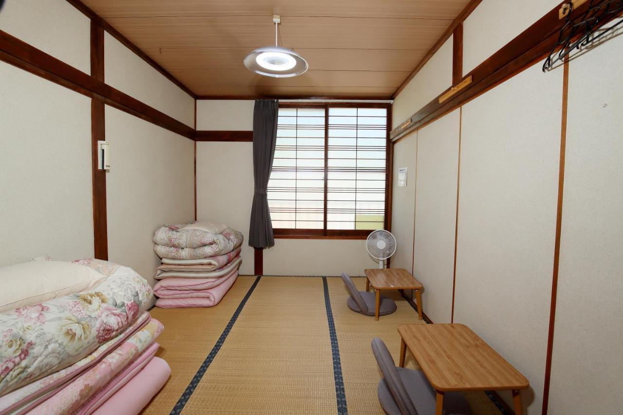 Guest House Shikotsu Kamui Chitose  Rum bild